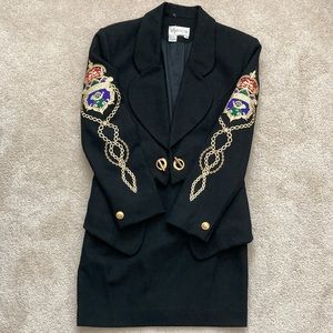 Vintage Fully Lined Black Wool Suit, size 38